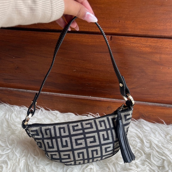Authentic Rare Givenchy Mini handbag Tassel - Picture 1 of 16